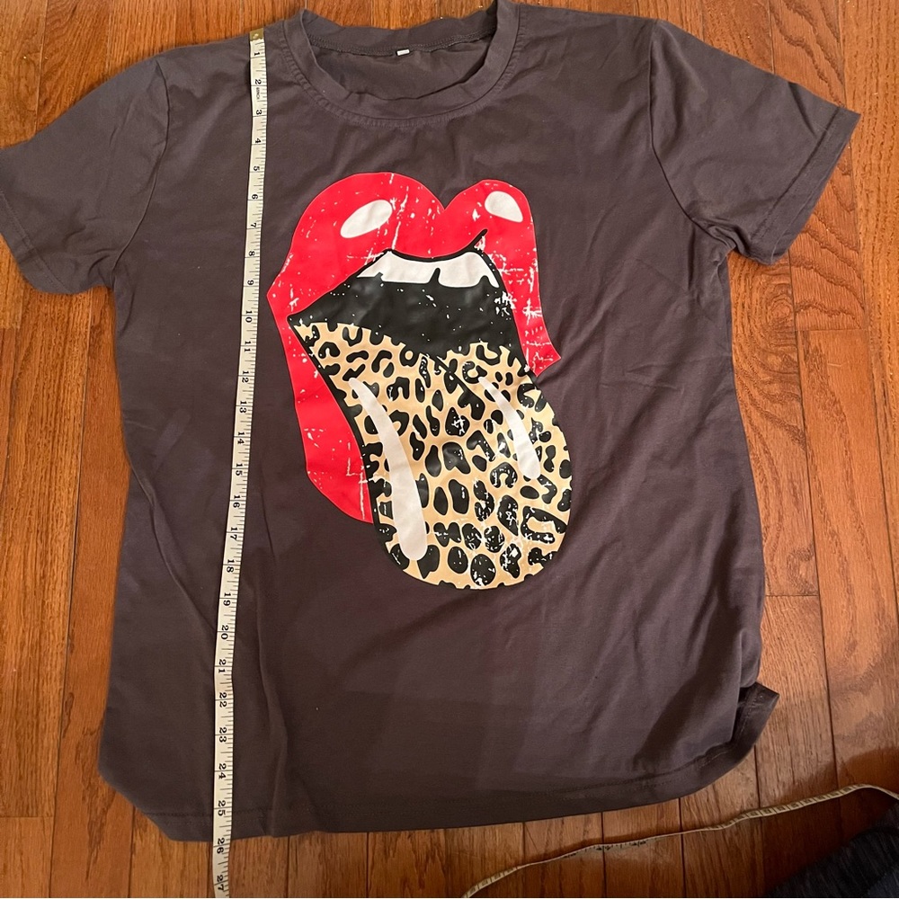 Tshirt with leopard Rolling Stones logo